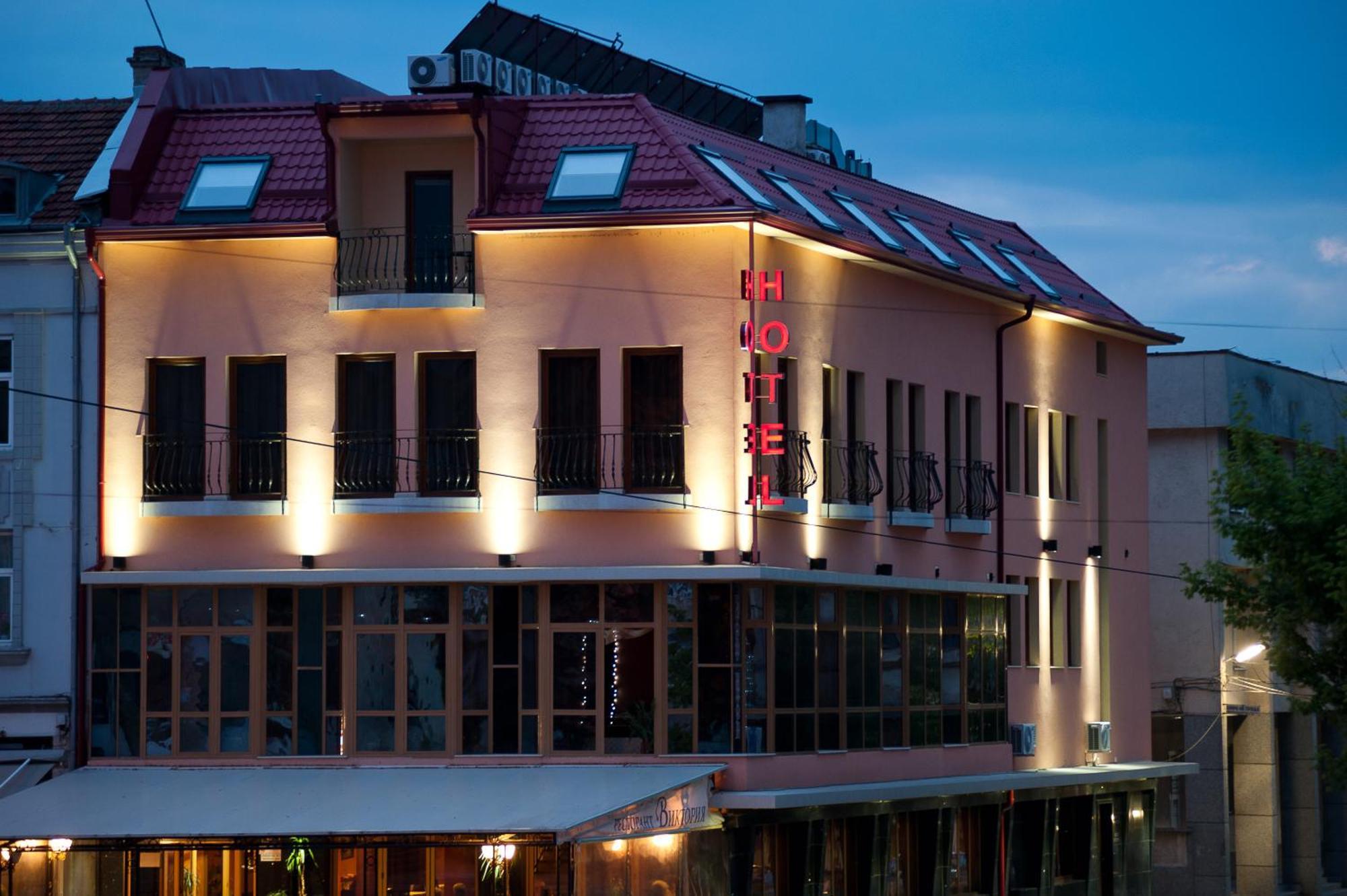 Hotel Victoria Panagyurishte Esterno foto